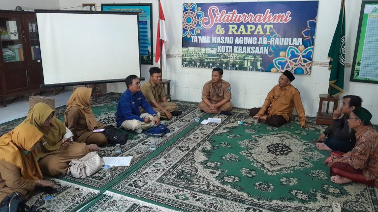 Dinas Peternakan dan RPH Kunjungi Masjid Agung Ar-Raudlah Kraksaan untuk Pastikan Kesiapan Idul Qurban